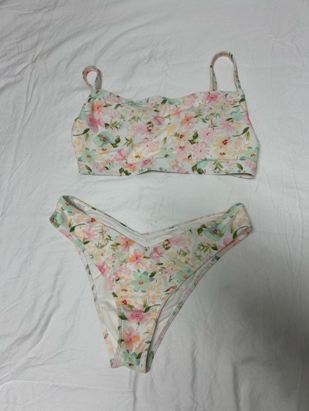 Abercrombie and Fitch bikini Small top, Medium bottom (Bin A)